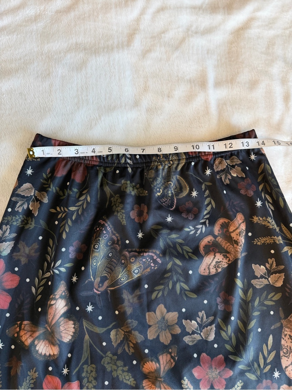 New ROMWE Black A-Line Skirt with Floral & Moth Print - Picture 8 of 8